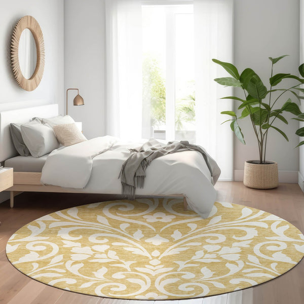 HomeRoots 8' Gold and Ivory Floral Round Rug - Washable, UV-Protected, Stain Resistant for Stylish Durability 669603