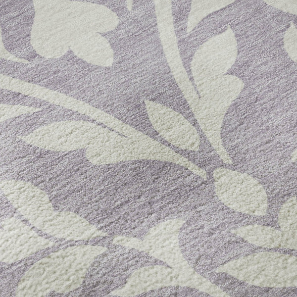 HomeRoots 8' Floral Round Rug in Lavender & Ivory - Washable, Stain-Resistant, UV Protected for Any Room 669621