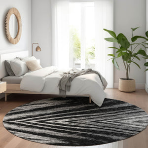 HomeRoots 8' Washable Black and Gray Abstract Round Rug with UV Protection - Durable, Stylish, Pet-Friendly Design 669675