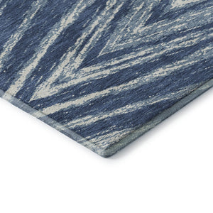 HomeRoots 5' Blue and Ivory Abstract Washable Area Rug with UV Protection - Perfect for High-Traffic Rooms! 669680