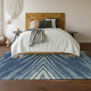 HomeRoots 5' Blue and Ivory Abstract Washable Area Rug with UV Protection - Perfect for High-Traffic Rooms! 669680