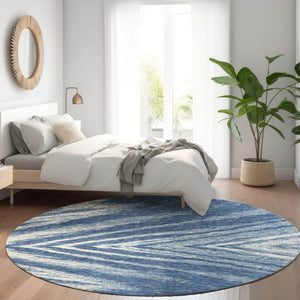 HomeRoots 8' Blue And Ivory Abstract Round Rug - Washable, UV Protected, Stylish for High-Traffic Spaces 669681