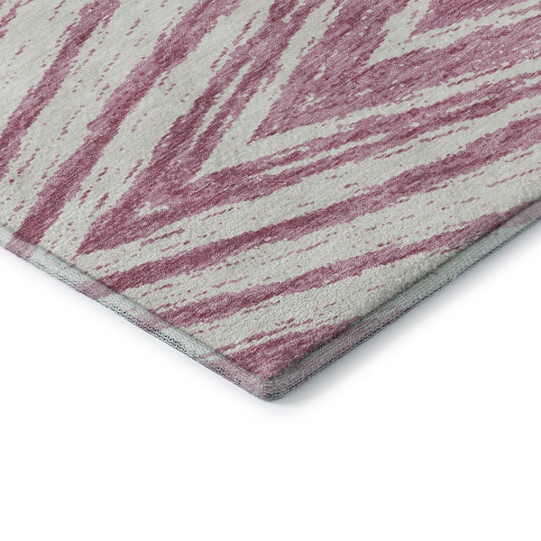 HomeRoots 8' Blush & Beige Abstract Round Rug - Washable, UV Protected, Modern Design for Any Space 669687