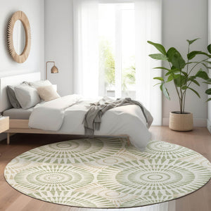 HomeRoots 8' Artichoke Green & Ivory Geometric Round Rug - Washable, UV Protected, Perfect for Family Spaces! 669748
