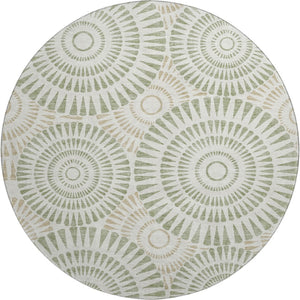 HomeRoots 8' Artichoke Green & Ivory Geometric Round Rug - Washable, UV Protected, Perfect for Family Spaces! 669748