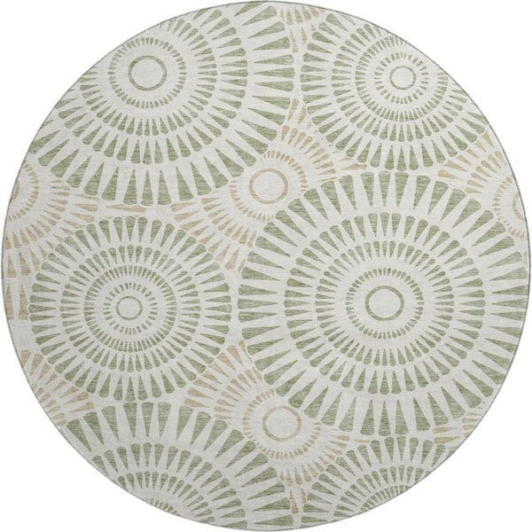 HomeRoots 8' Artichoke Green & Ivory Geometric Round Rug - Washable, UV Protected, Perfect for Family Spaces! 669748