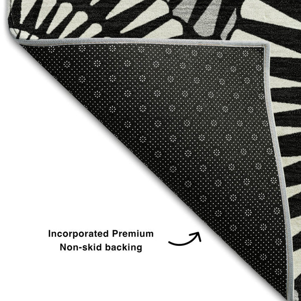 HomeRoots 10' X 14' Black And Ivory Geometric Area Rug - Washable, Durable, UV Protected for High Traffic Homes 669757