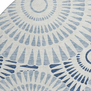 HomeRoots 8' Blue and Ivory Geometric Round Rug - Washable, UV-Protected, Perfect for Homes with Kids & Pets! 669760