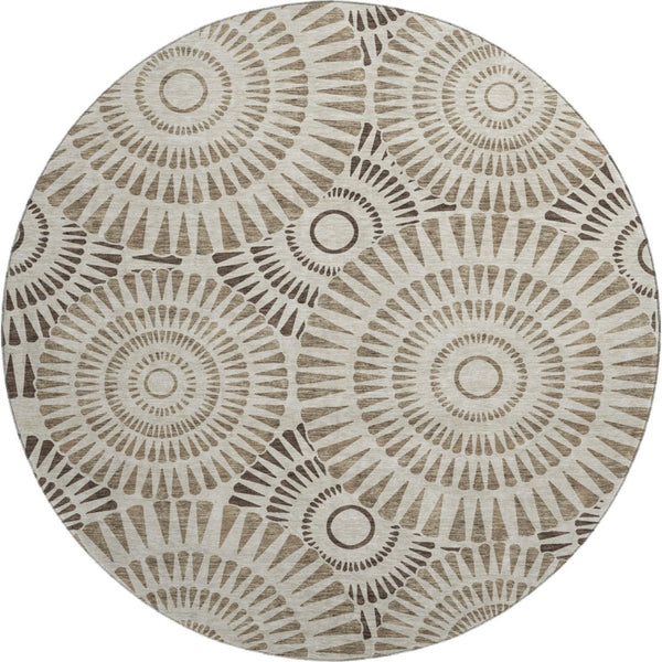 HomeRoots 8' Brown and Beige Geometric Washable Round Rug - Durable, UV-Protected, and Perfect for Any Space! 669766