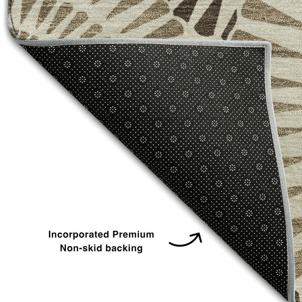 HomeRoots 8' Brown and Beige Geometric Washable Round Rug - Durable, UV-Protected, and Perfect for Any Space! 669766