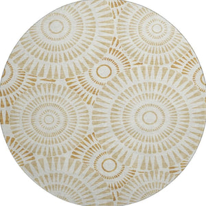 HomeRoots 8' Gold and Ivory Washable Round Rug with Geometric Design, UV Protection for Modern Living Spaces 669778