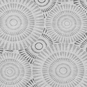 HomeRoots 5' Gray & Silver Geometric Area Rug - Washable, UV Protected, Stain-Resistant, Perfect for Families! 669783