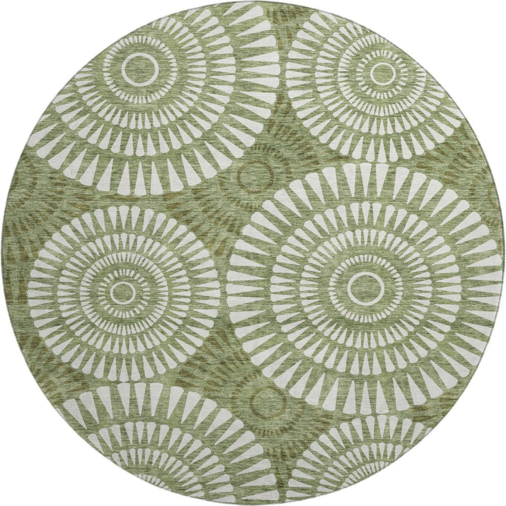HomeRoots 8' Washable Round Rug in Green and Ivory with UV Protection, Stain Resistance & Modern Design 669790