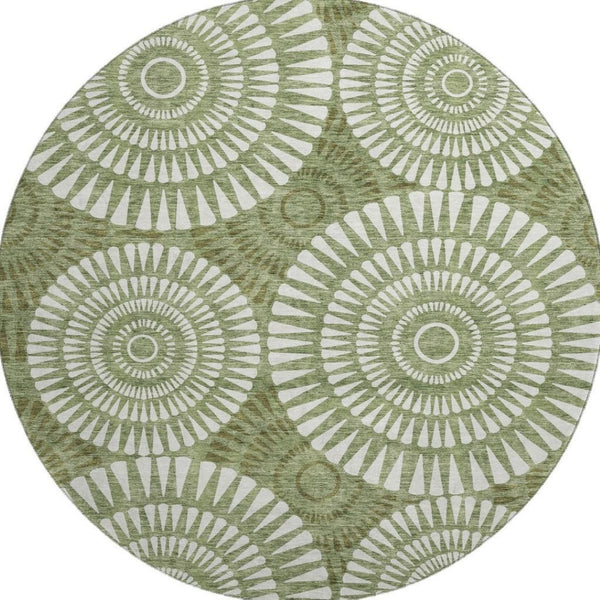 HomeRoots 8' Washable Round Rug in Green and Ivory with UV Protection, Stain Resistance & Modern Design 669790