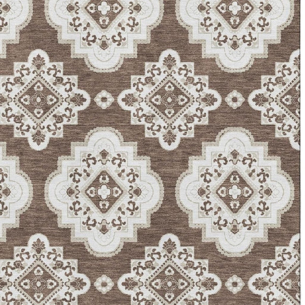 HomeRoots 5' X 8' Brown And Beige Medallion Area Rug - Washable, UV Protected, Durable & Stylish for Any Room 669843