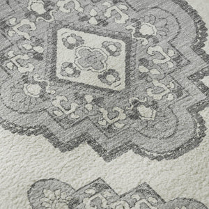 HomeRoots 5' X 8' Gray and Ivory Medallion Area Rug - Washable, UV Protected, Stain-Resistant, Durable Design 669855
