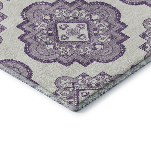 HomeRoots 8' Elegant Lavender and Ivory Medallion Round Rug - Washable, UV Protected, Ideal for High-Traffic Areas 669868