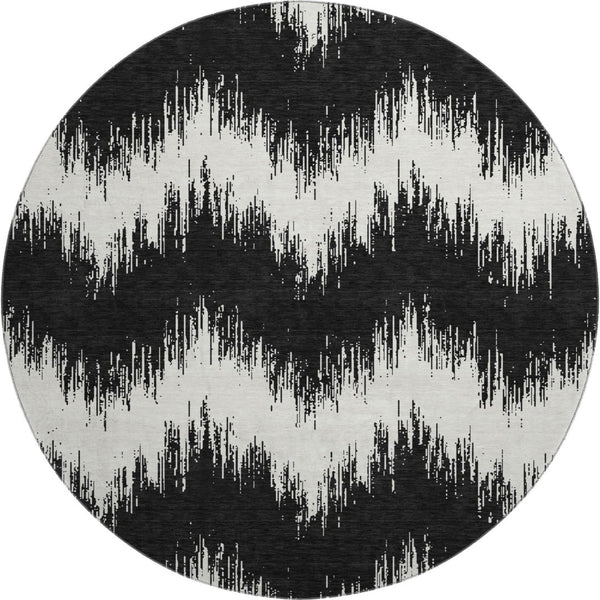 HomeRoots 8' Black And Ivory Chevron Round Rug - Washable, UV Protected, Durable Design for Active Homes 669934
