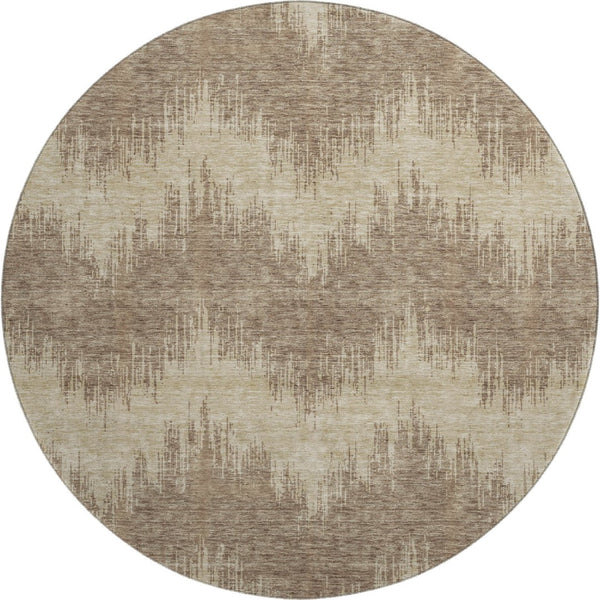 HomeRoots 8' Brown and Beige Chevron Round Rug - Washable, UV Protected, Durable & Stylish for Any Space 669940