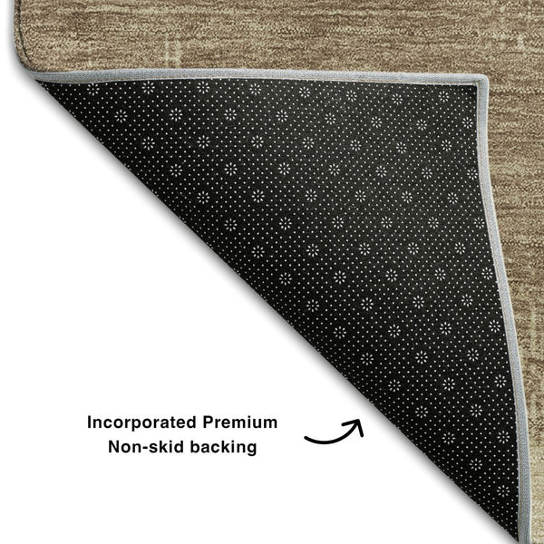 HomeRoots 8' Brown and Beige Chevron Round Rug - Washable, UV Protected, Durable & Stylish for Any Space 669940