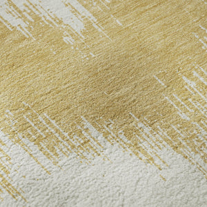 HomeRoots 8' Gold and Ivory Chevron Round Rug – Washable, UV Protected, Durable Design for Modern Homes 669946