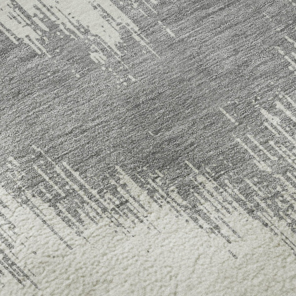 HomeRoots 8' Gray and Ivory Chevron Round Rug - Washable, UV-Protected, Durable for High-Traffic Homes 669952