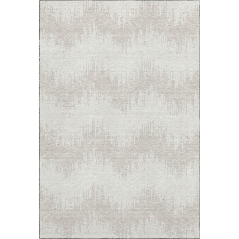 HomeRoots 5' Ivory and Beige Chevron Area Rug - Washable, UV Protected, Stain-Resistant for High-Traffic Zones 669963