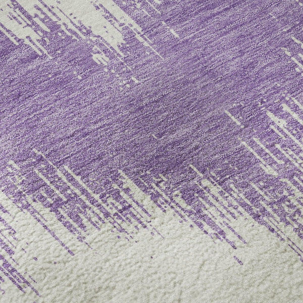 HomeRoots 8' Bold Purple and Ivory Chevron Washable Round Rug with UV Protection for High-Traffic Areas 669988