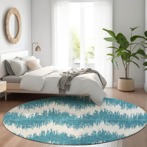 HomeRoots 8' Teal And Ivory Chevron Round Rug - Washable, UV-Protected, Stain-Resistant for Stylish Spaces! 670012