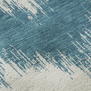 HomeRoots 8' Teal And Ivory Chevron Round Rug - Washable, UV-Protected, Stain-Resistant for Stylish Spaces! 670012
