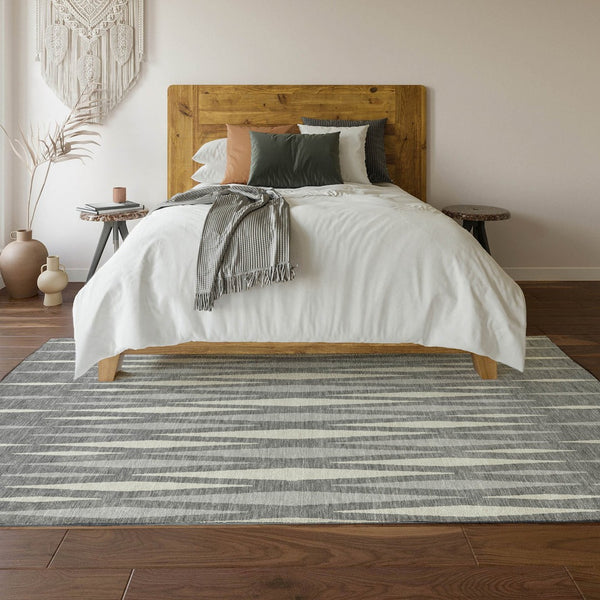 HomeRoots 9' X 12' Gray and Ivory Geometric Area Rug – Washable, UV Protected, Ideal for Modern Homes & Pets 670050