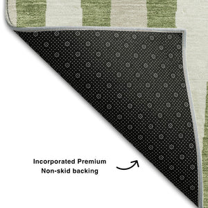 HomeRoots 8' Green and Ivory Geometric Washable Round Rug - Stylish, Durable, UV-Protected for Every Home 670054