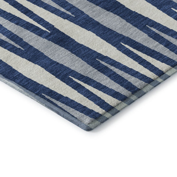 HomeRoots 8' Navy Blue And Ivory Geometric Round Rug – Washable, UV Protected, Stylish, Durable, and Versatile! 670066