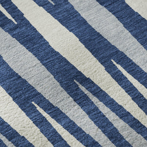 HomeRoots 8' Navy Blue And Ivory Geometric Round Rug – Washable, UV Protected, Stylish, Durable, and Versatile! 670066