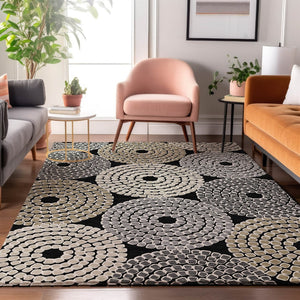 HomeRoots 5' X 8' Stylish Black Beige Ivory Geometric Area Rug – Washable, UV Protected, Easy Care & Durable! 670101