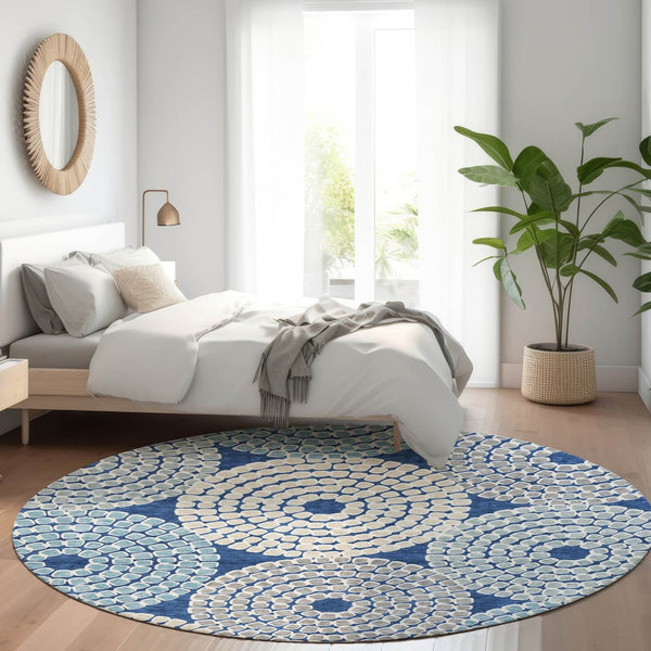 HomeRoots 8' Stylish Navy Blue, Gray & Beige Geometric Round Rug - Washable, UV-Protected, Ideal for Homes 670138