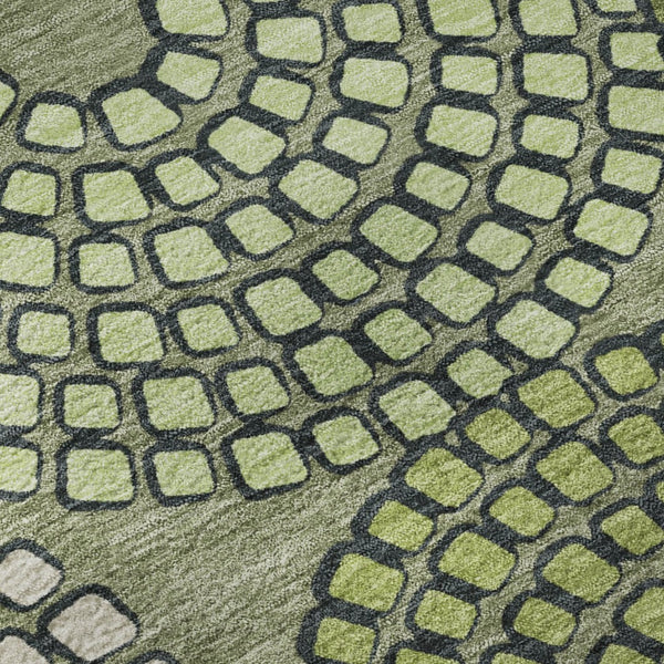 HomeRoots 8' Washable Round Rug in Olive Green, Beige & Ivory - Geometric Design with UV Protection & Durability 670144