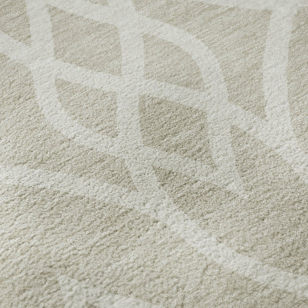 HomeRoots 8' Beige and Ivory Trellis Round Rug - Durable, Washable, UV-Protected for Stylish Living Spaces! 670240