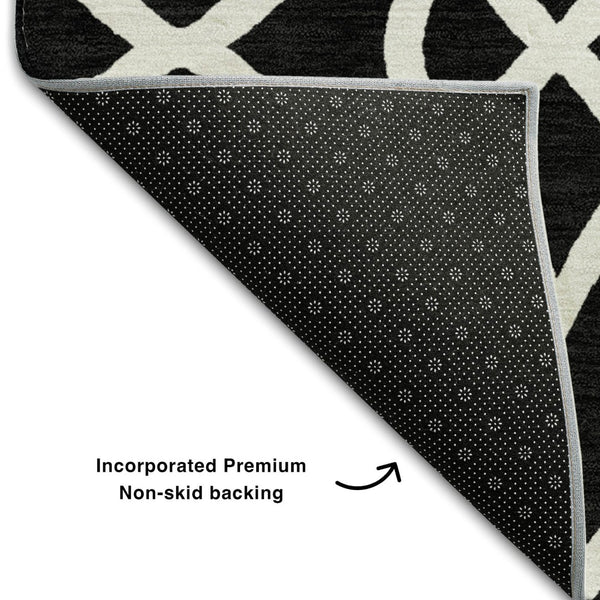 HomeRoots 9' X 12' Elegant Black And Ivory Trellis Area Rug – Washable, UV Protected, Perfect for Any Space! 670248