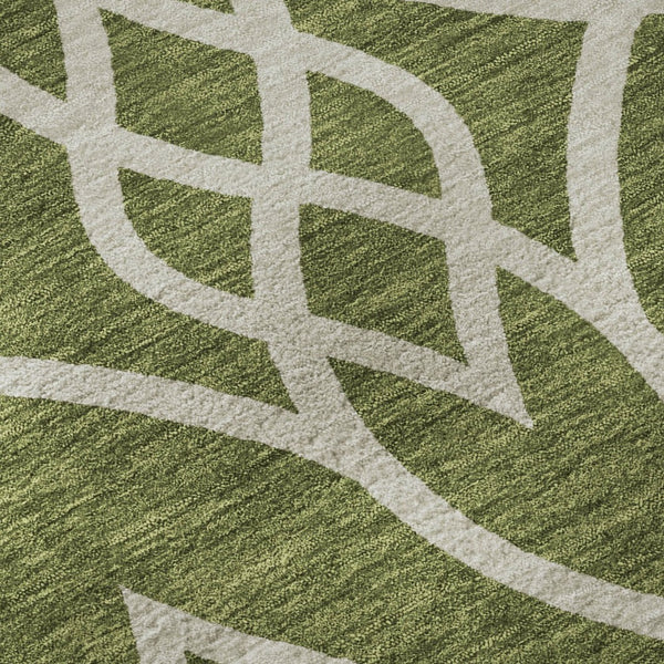 HomeRoots 8' Olive Green Trellis Round Rug - Washable, UV Protected, Durable & Stylish for Indoor/Outdoor Use 670288
