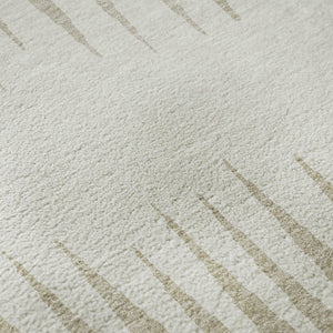 HomeRoots 8' Ivory and Cream Striped Round Rug - Washable, UV-Protected, Durable Design for High-Traffic Areas 670390