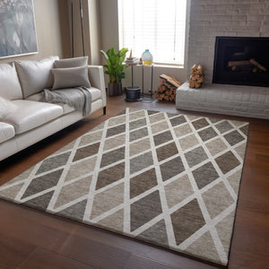 HomeRoots 5' X 8' Washable Geometric Area Rug - Durable Polyester, Stain Resistant, UV Protected & Stylish! 670449
