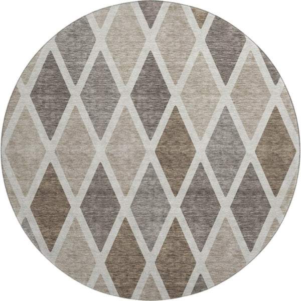 HomeRoots 8' Washable Beige, Ivory & Brown Geometric Round Rug with UV Protection for Stylish Living Spaces 670450