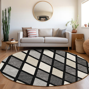HomeRoots 8' Modern Black Ivory Gray Geometric Round Rug - Washable, UV Protected, Stain-Resistant Design 670456
