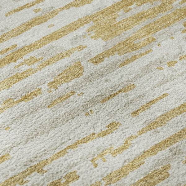 HomeRoots 8' Gold and Ivory Striped Washable Round Rug - Stylish, Durable, UV-Protected for Busy Homes! 670546