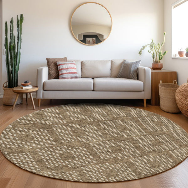 HomeRoots 8' Brown and Ivory Geometric Washable Round Rug - Durable, Stylish, UV-Protected for High-Traffic Areas 670697