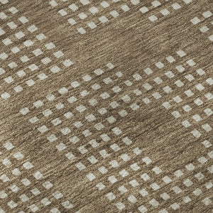 HomeRoots 8' Brown and Ivory Geometric Washable Round Rug - Durable, Stylish, UV-Protected for High-Traffic Areas 670697