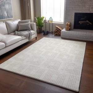 HomeRoots 5' X 8' Ivory And Beige Geometric Area Rug – Stylish, Washable, UV-Protected for High-Traffic Spaces 670714