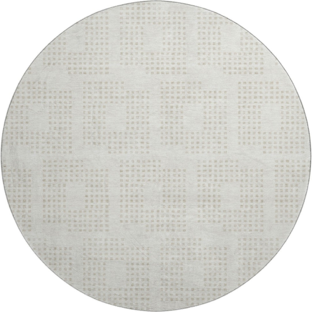 HomeRoots 8' Ivory and Beige Geometric Round Rug - Washable, UV Protected, Stain Resistant for Busy Homes 670715