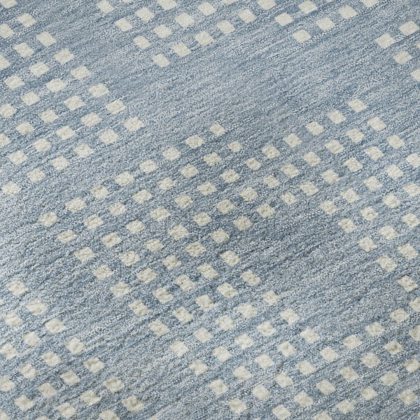 HomeRoots 8' Sky Blue & Ivory Geometric Round Rug - Washable, UV-Protected, Stylish for Busy Homes & Pets 670739